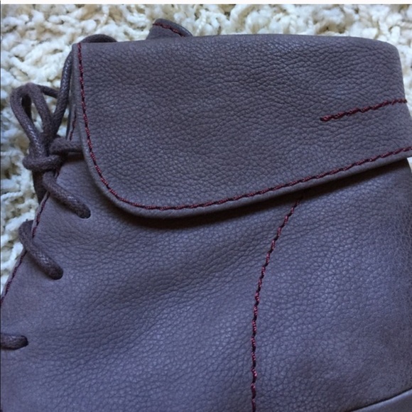 Tesori Booties- size 6.5 - Picture 2 of 3